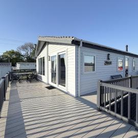 Stunning 5 Berth Lodge With Decking At Valley Farm Holiday Park Ref 46297Bv