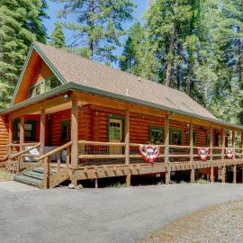 Forest, Fairways, Lake Almanor Days! Lake Love, Hotel in Westwood