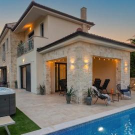 Luxury Villa Aramis with jacuzzi in Malinska