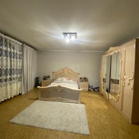 Літо, hotel u gradu 'Bushtyno'