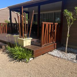 Chalet 19 Cosy bord de Lac, dans domaine avec piscine couverte accueil 4 voyageurs LOUMAELOU, Hotel in Labouheyre