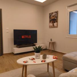 Like Your Home-Walk To Beach, hotel v destinácii Kalamata
