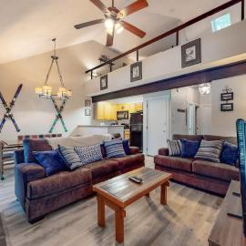 Unwind in Telstar, Hotel in Lake Harmony