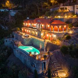 La Coraillère Waterfront Villa with Private Pool and Sea Access, hotel in Théoule-sur-Mer