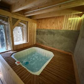 Gîte Région des Lacs - SPA et Sauna Privatif, ξενοδοχείο σε Orgelet