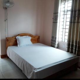 Nhà nghỉ Hưng Vân – hotel w mieście Bak Kan