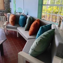 Trinity Point Hillside Villa, beach & sunset views, hotel u gradu 'Bequia'