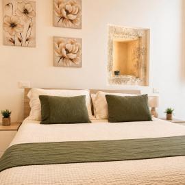 Suite San Berardino - nel centro storico, hotel en LʼAquila