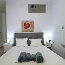 Pyrgos Modern Studio - Close to Ancient Olympia, hotel a Pirgos
