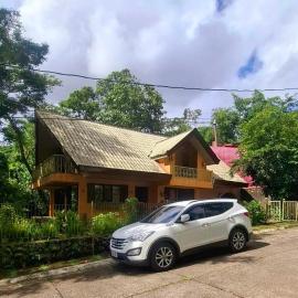 Viesnīca Riverside Staycation house near Kamay ni Hesus pilsētā Lucban