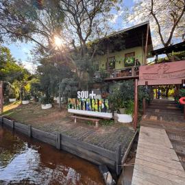 Pousada Recanto das Chalanas, hotel en Corumbá