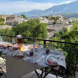 Vila Drasa Guesthouse, hotel en Gjirokastra