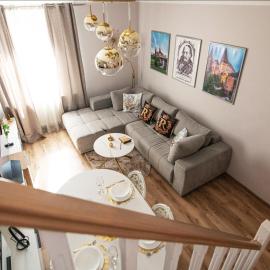 The Royal House 102 sqm 2BR Two Floor Apartment