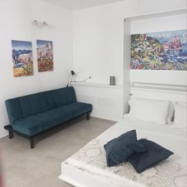 Room via Florio