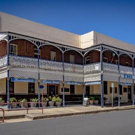 The Old Vic Hotel, готель у місті Canowindra