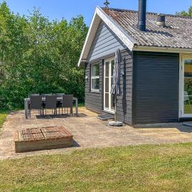 2 Bedroom Awesome Home In Sydals