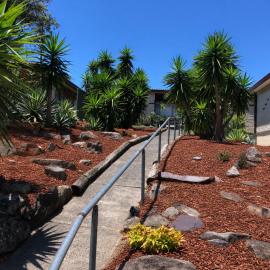 4BR Coastal Home - Ocean Views, backs onto forest, beach access, hotel a Bundeena