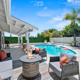 California Dreamin Resort-Style Pool House, Hotel in La Mesa