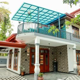 Airport Breeze Luxury Villa