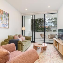 Inner South Stay, Minutes to Manuka and Foreshore - Hosted by Canstay, hotel in Griffith