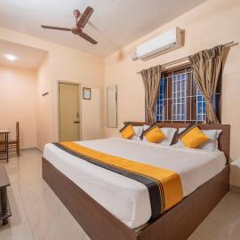 Itsy Hotels Everest Grand, хотел в Pīlamedu