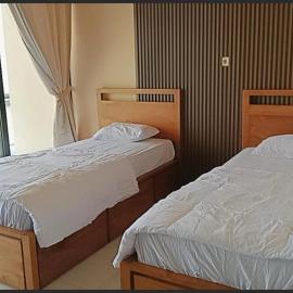 Blue Rose Resort, hotel in Pattimura Airport