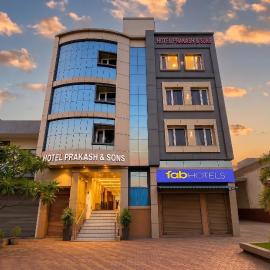 FabHotel Prakash & Sons, Hoshangabad Rd, hotel v destinácii Somarda Kauasot