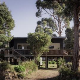 Stewie's Nest - Port Arthur Shack with fire pit, hotel in Port Arthur