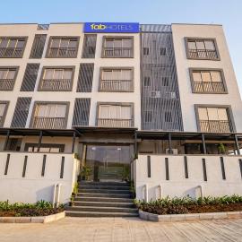FabHotel Sahyadri Mantram, hotel in Pune