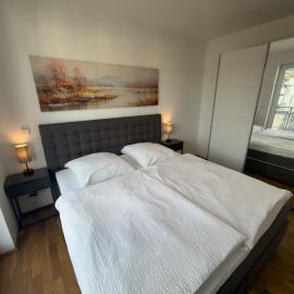 Moderne Ferienwohnung mit Stellplatz und Balkon - nahe Main und Zentrum, hotel v Offenbachu