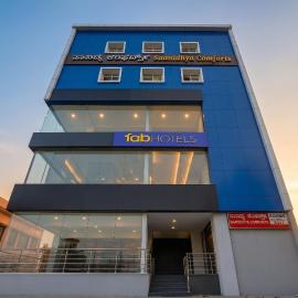 FabHotel Saanidhya Comforts - Tumkur Road, hotel v destinácii Kunigal