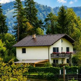 Apartma Tanja bike-friendly, hotell i Limbuš