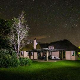 Montusi Self-Catering Cottages, hotelli kohteessa Bergville