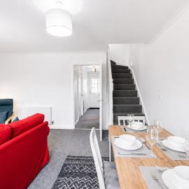 Grantham 3 Bedroom House, Sleeps 5, Comfortable Family & Work Stay, hotel u gradu 'Grantham'