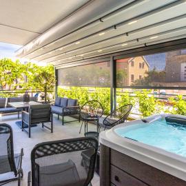 Bijelić Luxury Apartment with Jacuzzi, hotel sa Okrug Gornji