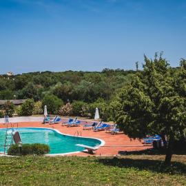Onde di Baja - L'appartamento con piscina condominiale a Baja Sardinia, Hotel in Cala Bitta