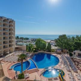 GRIFID Arabella Hotel - Ultra All inclusive & Aquapark, hotelli Kultahietikolla