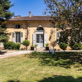 Château Puybarban, hotel v destinaci Puybarban