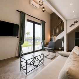 Epanomi Suites - Modern Living with Garden Retreat, hotell sihtkohas Epanomi