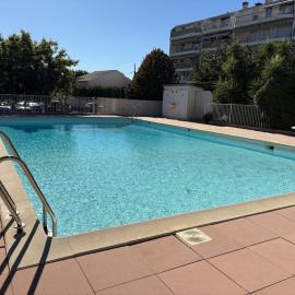 Studio moderne piscine terrasse parking 4pers