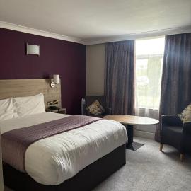 Treacys West County Conference and Leisure Centre, hotel a Ennis
