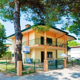 Luca, Hotel in Bibione