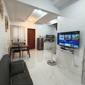 Gen's place, hotel i Imus