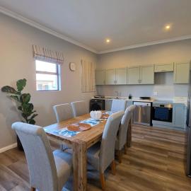 4 Polo Suite Gowrie Village