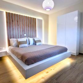 The Elysian at Nicopolis 1BR、Nikópolisのホテル