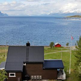 9 person holiday home in Lyngseidet, hotel Lyngseidet városában 