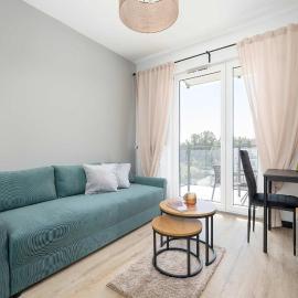Przytulny Apartament z Balkonem w Centrum Chorzowa by Noclegi Renters
