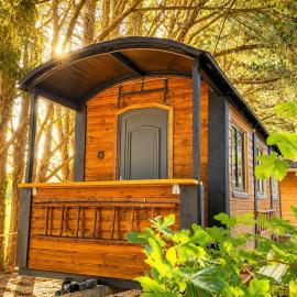 Roulotte Cowboy - Tiny House insolite, hotel in Mignaloux-Beauvoir