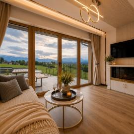 Golden Trio Villas, hotel em Ząb