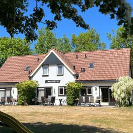 Koetshuis
